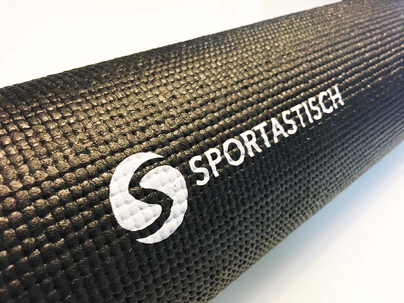 Yogamatte Test Happy Yoga Sportastisch Logo